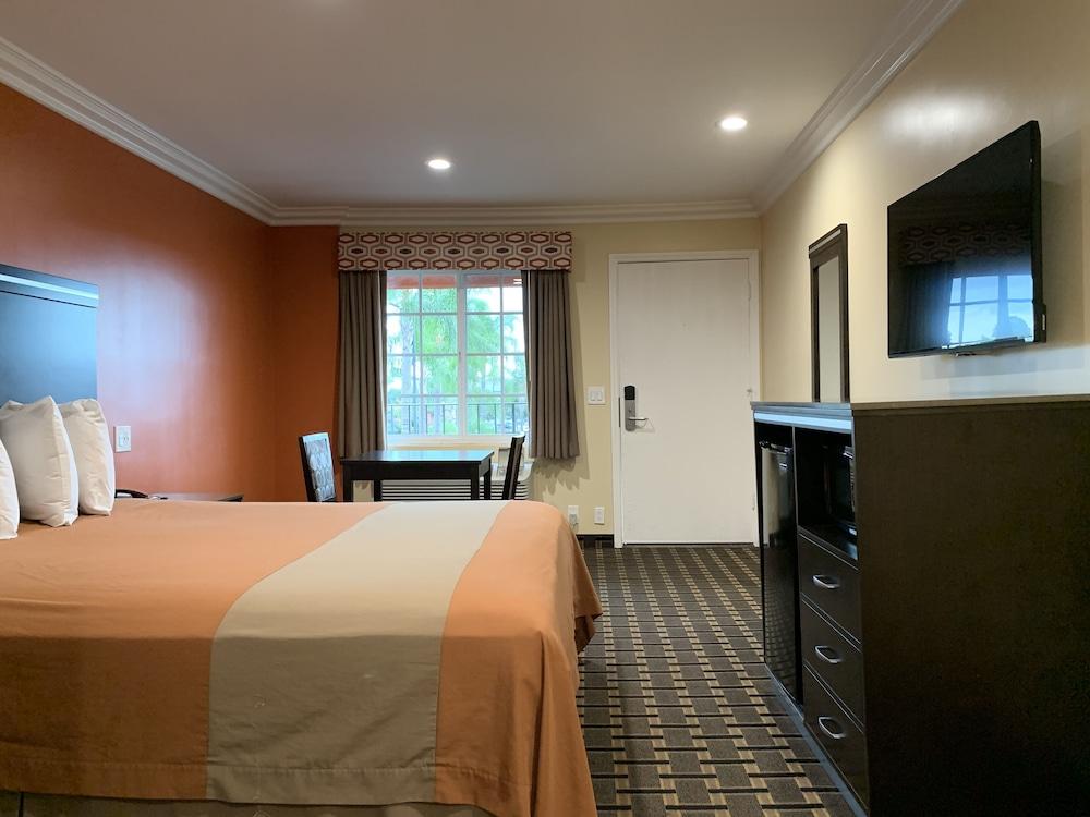 Ontario Inn & Suites Montclair Kültér fotó