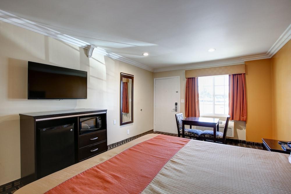 Ontario Inn & Suites Montclair Kültér fotó